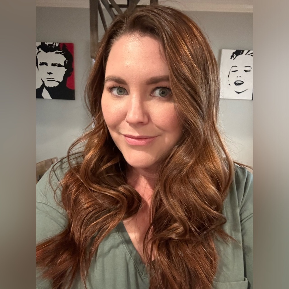 Meet your Posher, Laurie